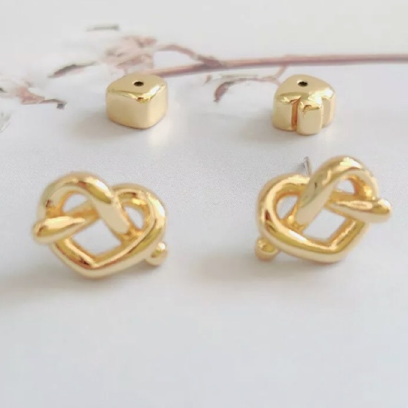 NWT Kate Spade ♠️ Love Me Knot Stud Earrings - Picture 6 of 8